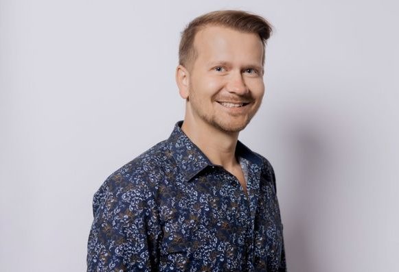 A picture of Dr. Gernot Poschet of the Metabolomics Core Technology Platform in Heidelberg.