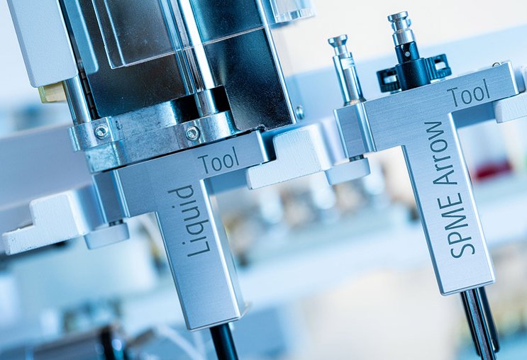 PAL Robotic Tool Change with Liquid Tools on parkstation