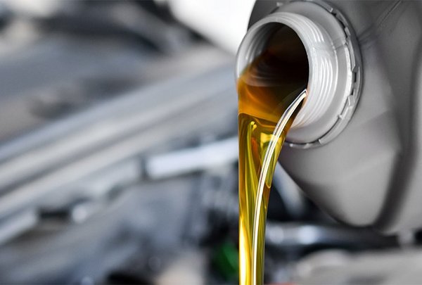 Fully automated detection of used technical oils